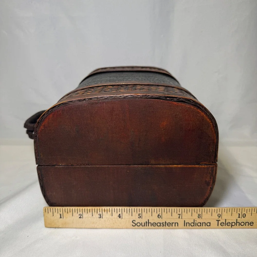 Vintage Woven Bamboo Leather‎ Trunk Jewelry Box Keepsake Decorative Storage