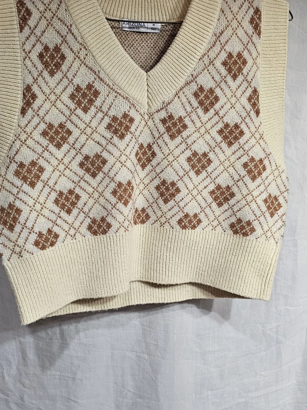 Arizona Jean Company sleeveless neck