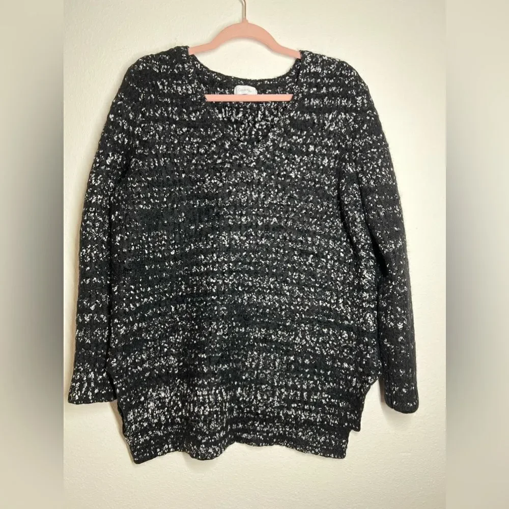 Calvin Klein Sweaters | CK V Neck Warm Sweater knit size M Black White