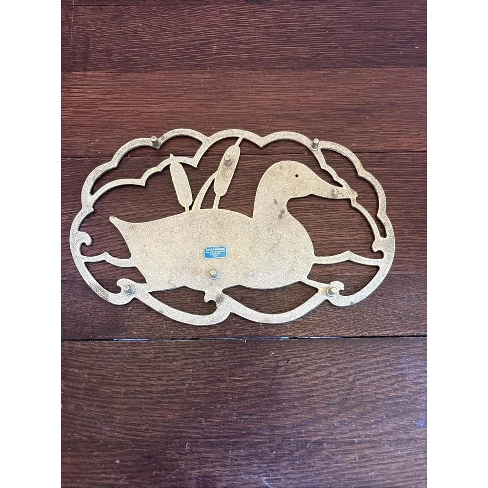 The Unbranded Brand vintage trivet
