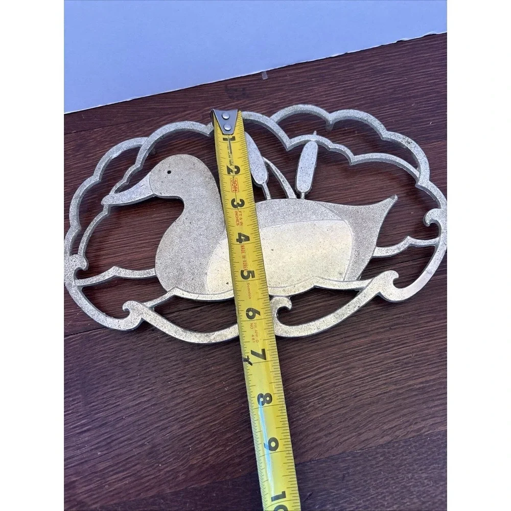 The Unbranded Brand vintage trivet