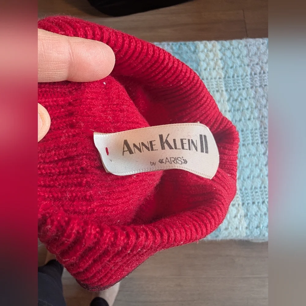 Anne Klein II Aris Vibrant Red‎ Knit Hat Wool/Acrylic Blend