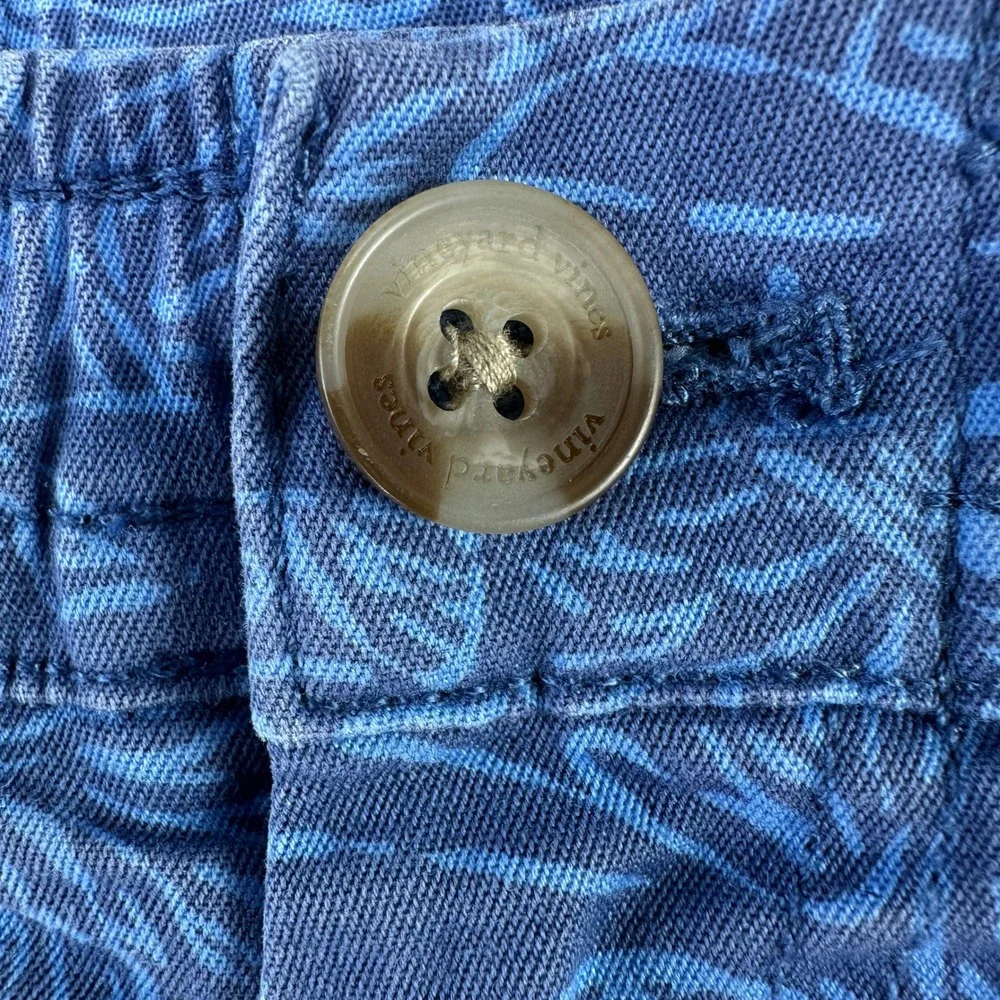 Vineyard Vines read before
