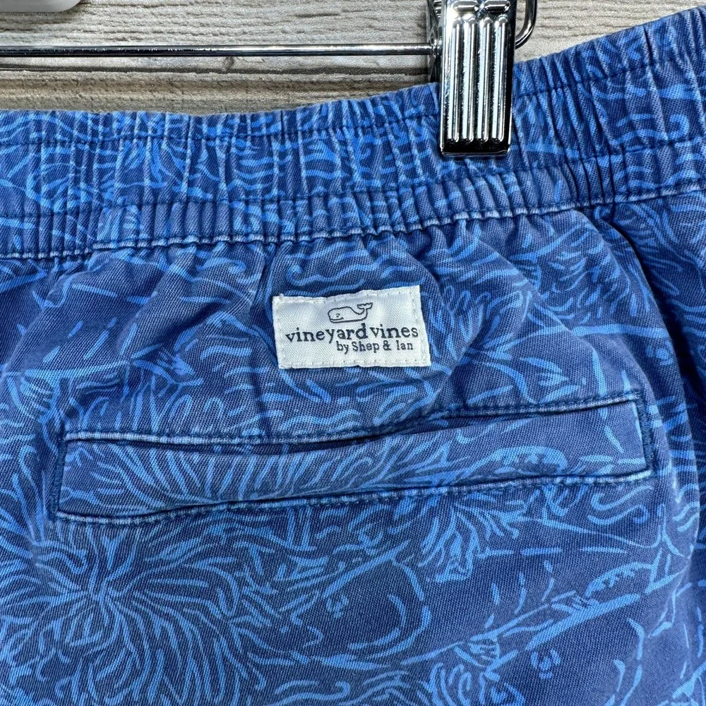 Vineyard Vines read before