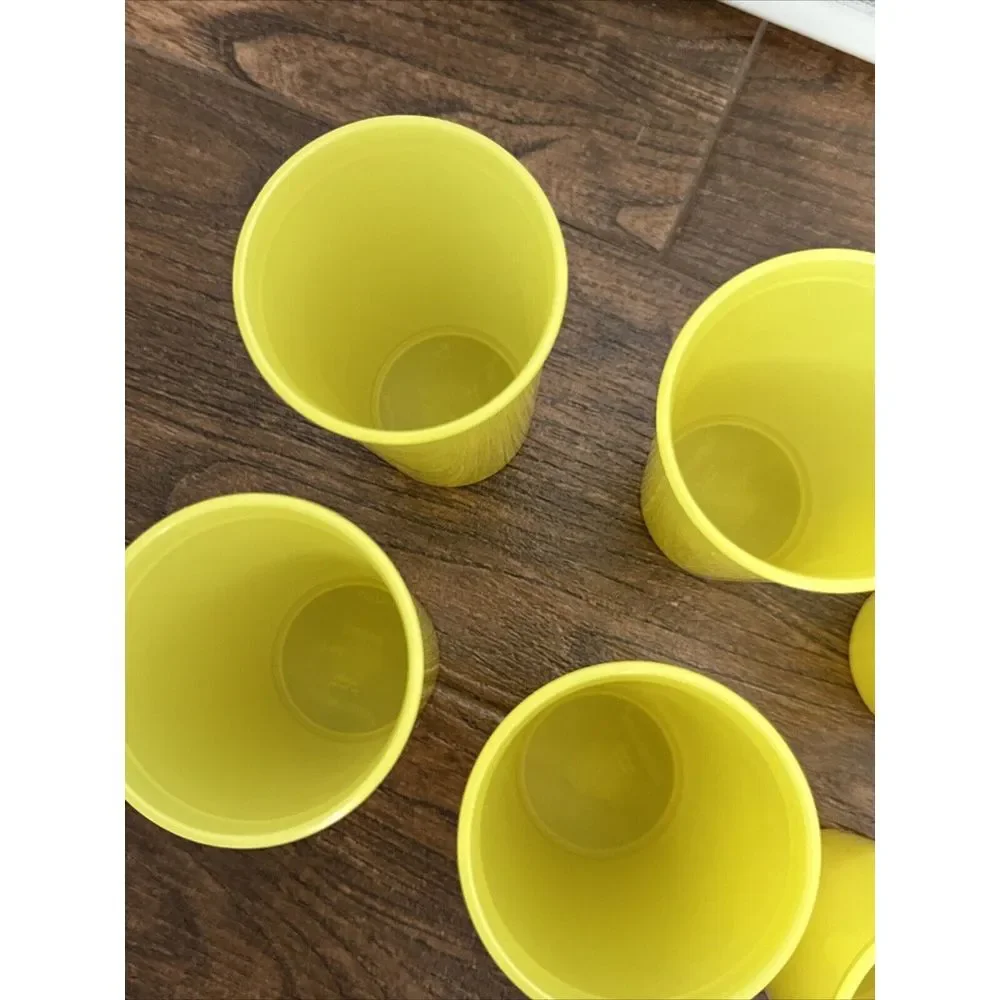 Tupperware Vintage 9 oz Sheer Stacking Yellow Cups Tumbler Set of 6 w/‎ Lids