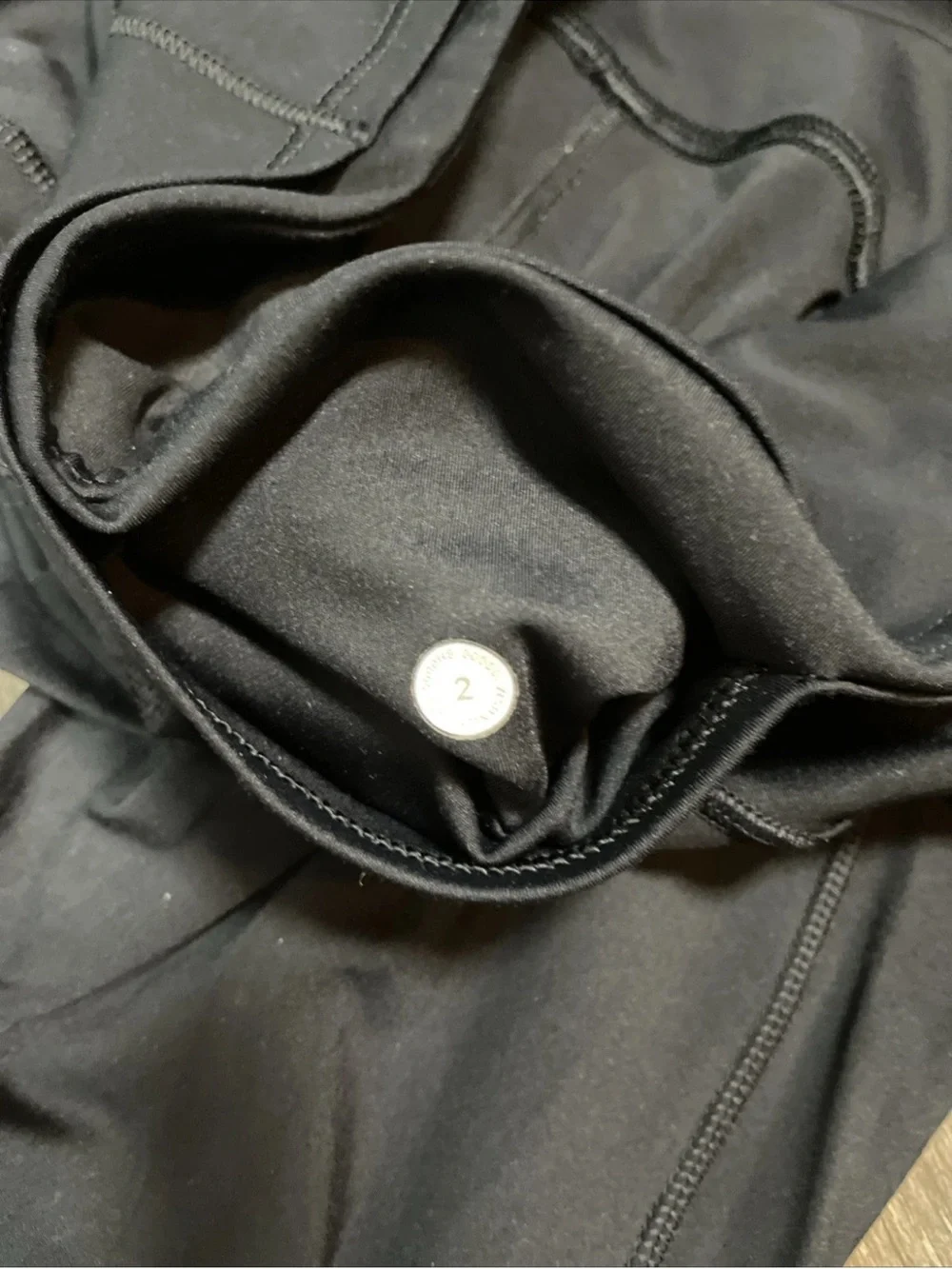lululemon athletica essentials size can
