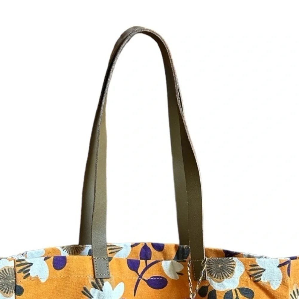 N/A tote handle bag