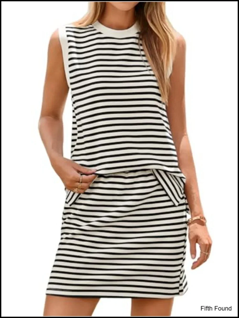 Women's Striped Sleeveless Tennis Skirt Set with Pockets