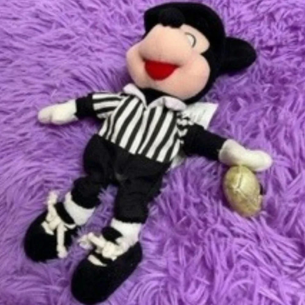 Disney mickey referee