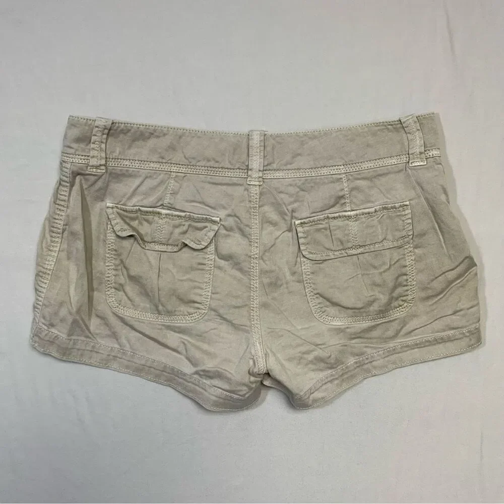 Old Navy khaki tan