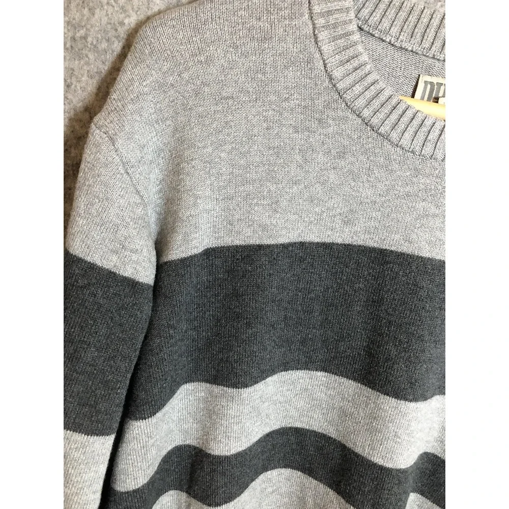 Duluth Trading Co gently worn