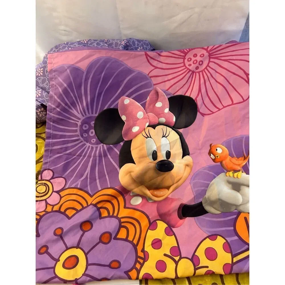 Disney minnie crib
