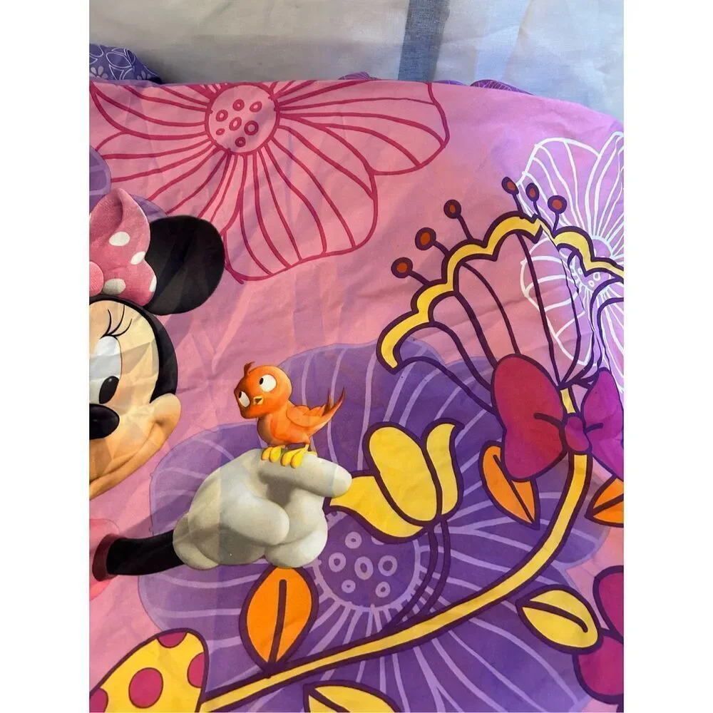 Disney minnie crib