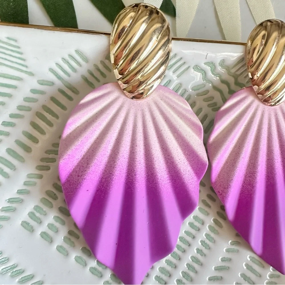 N/A ombre pink