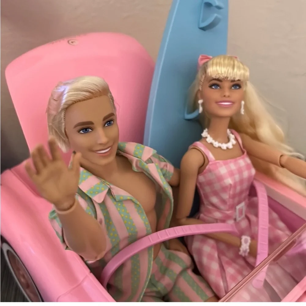 Barbie surprise her