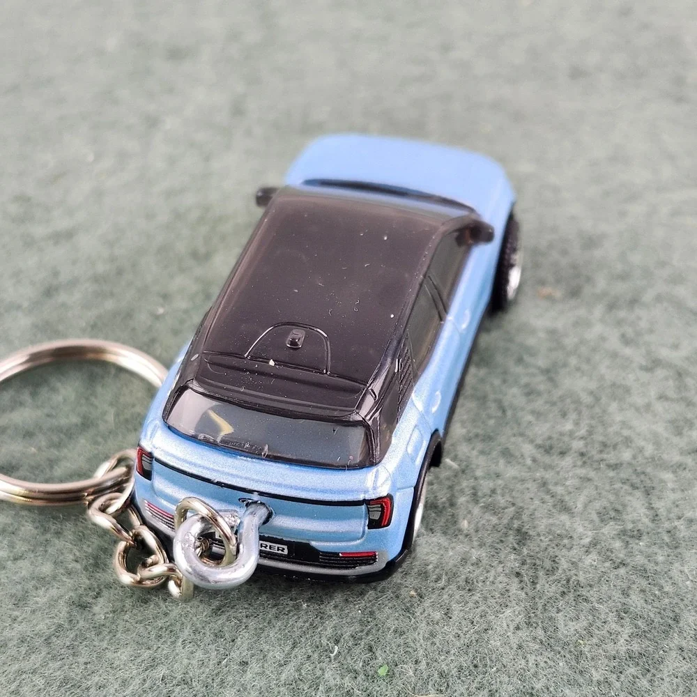Matchbox‎ - 2025 Mainline 7/125 2024 Ford Explorer BEV (BBJBN40) Custom Keychain
