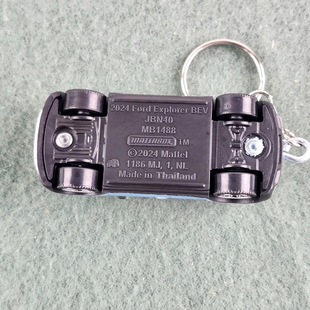 Matchbox‎ - 2025 Mainline 7/125 2024 Ford Explorer BEV (BBJBN40) Custom Keychain