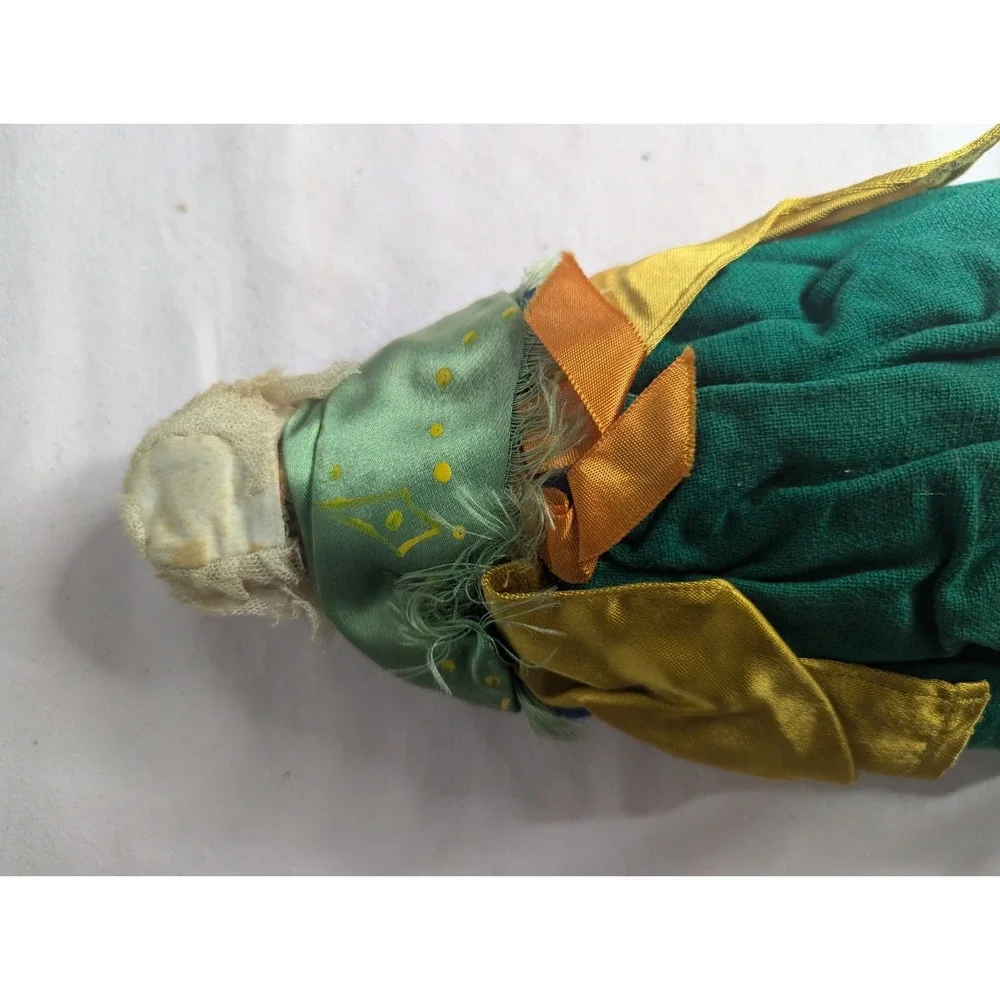 N/A require happy clothes
