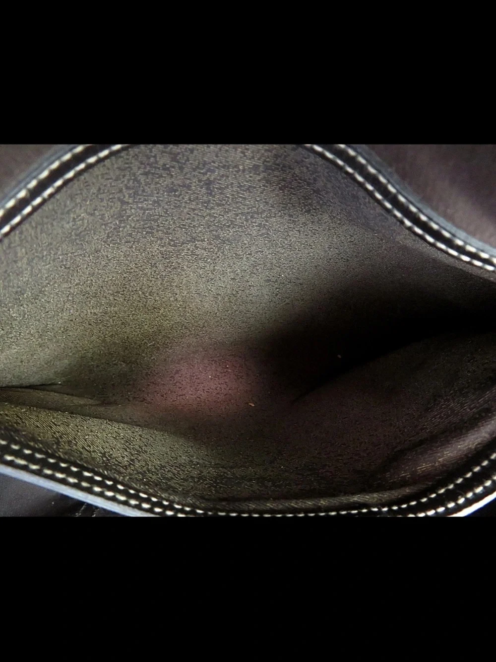 Gucci tote signature