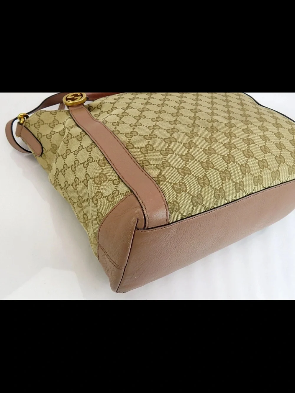 Gucci classic gg