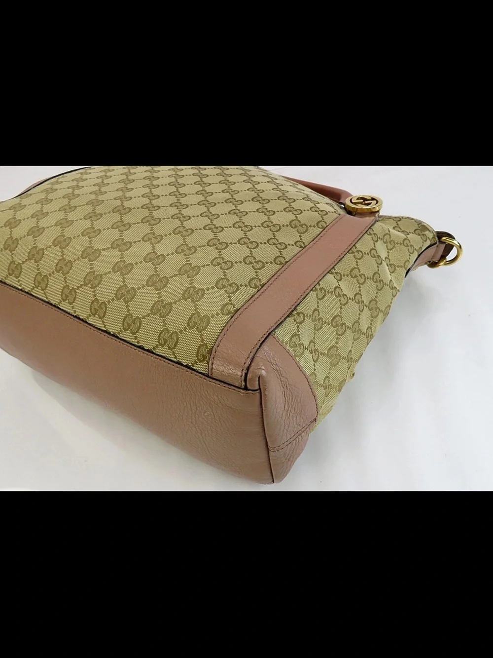 Gucci classic gg