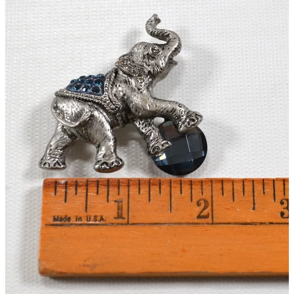 The Unbranded Brand vintage silver