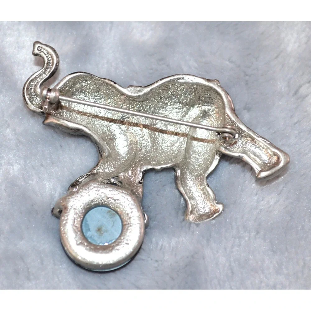 The Unbranded Brand vintage silver
