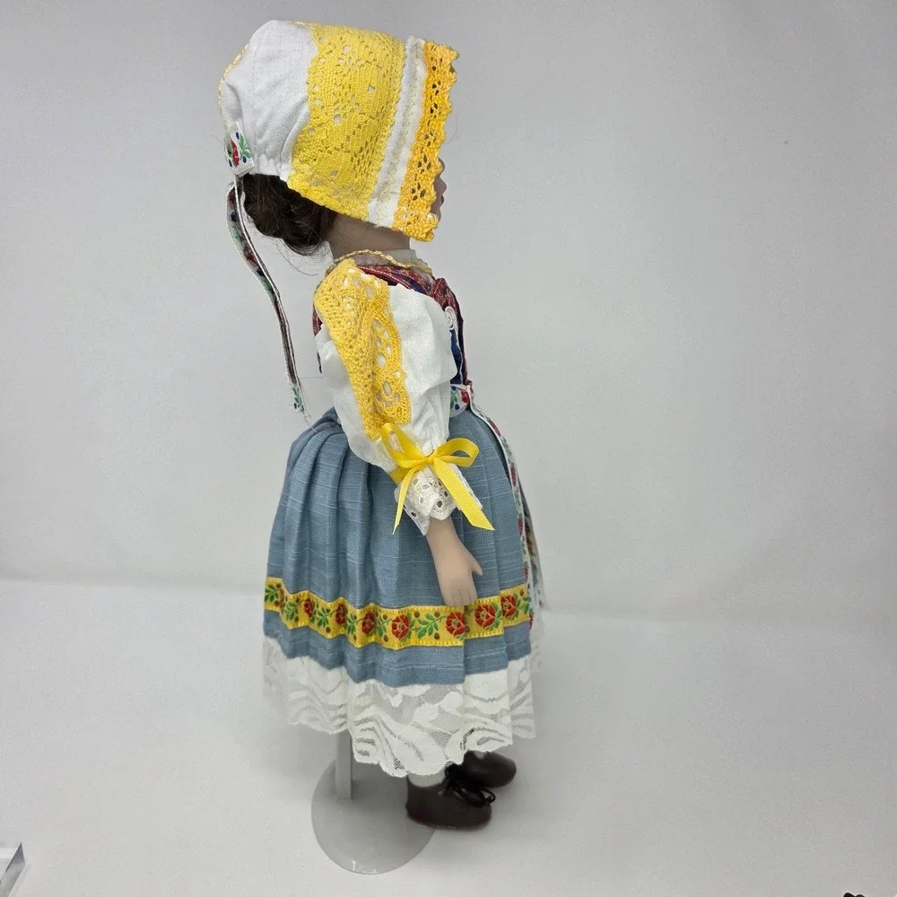 N/A charming vintage