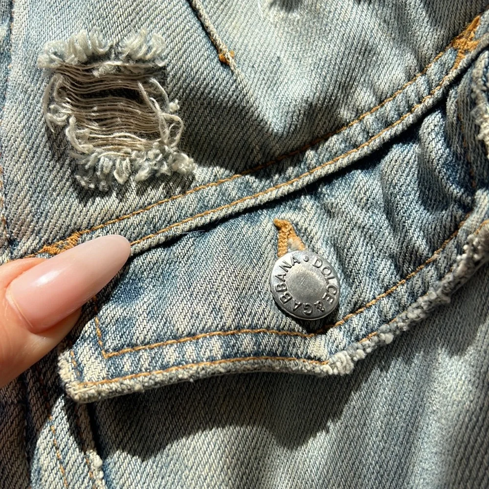 Dolce & Gabbana Embellished Light Blue Denim Jacket with Rhinestone Collar