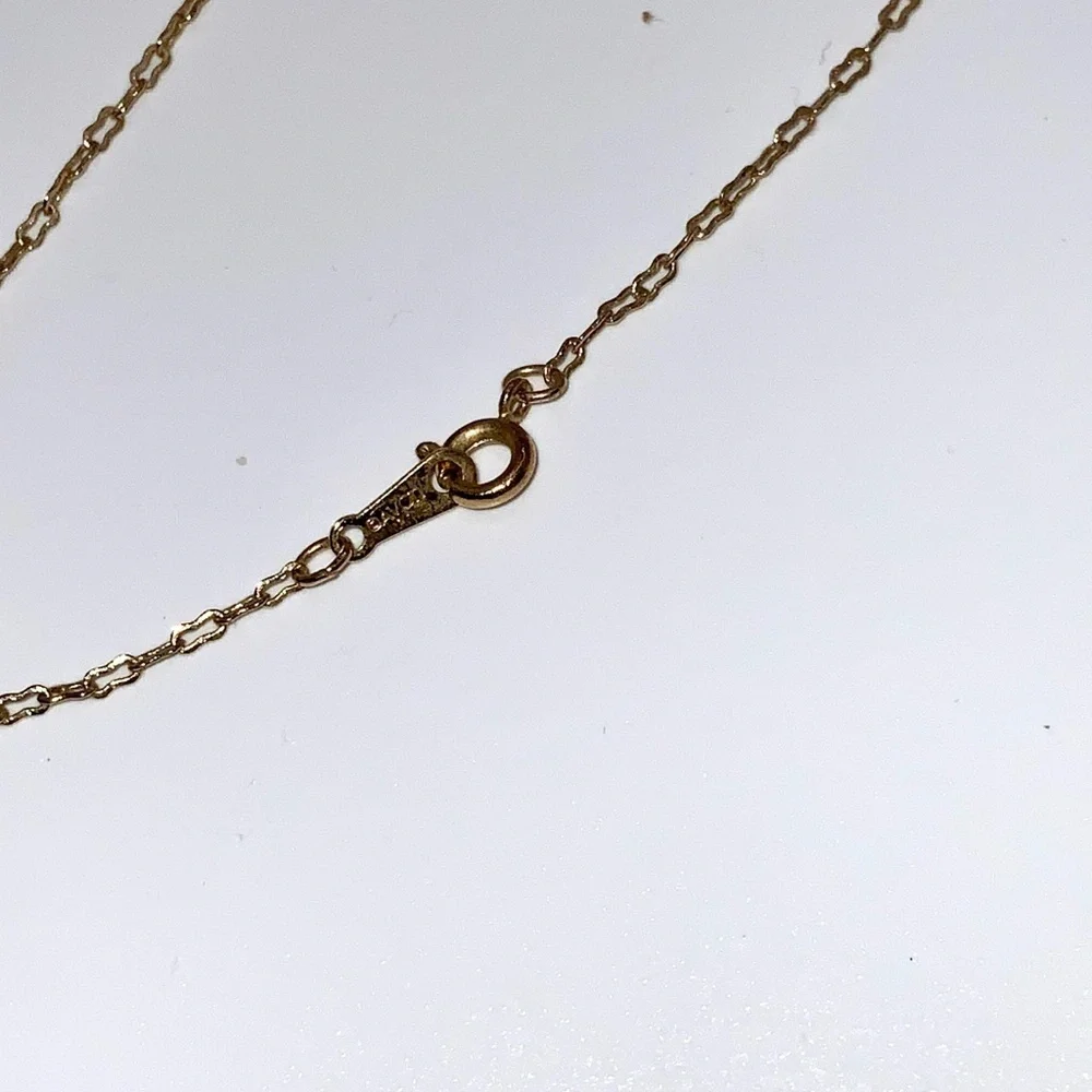 Avon Vintage 1980’s 16” Yellow Gold Plated “Festive Berries” Dainty Necklace