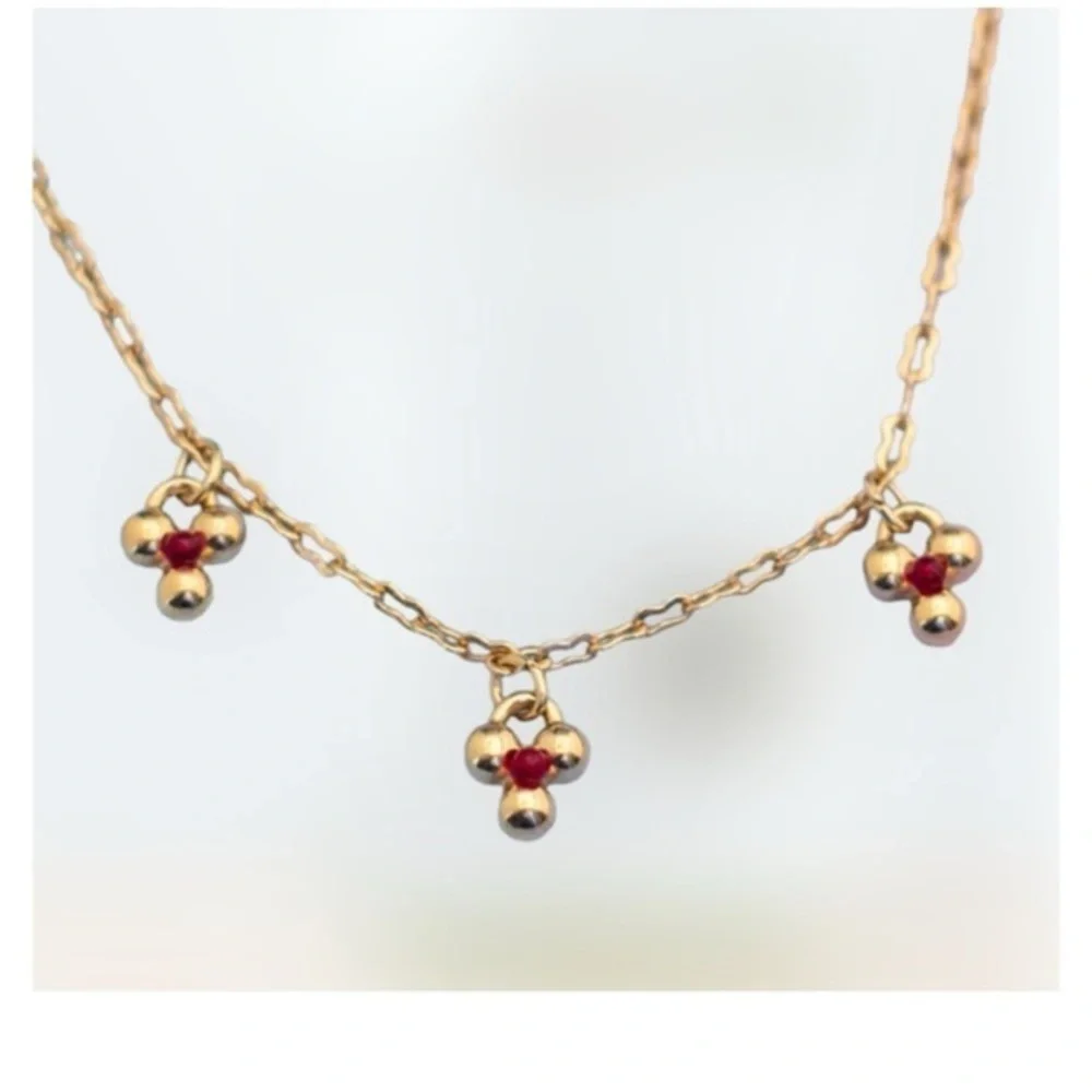 Avon Vintage 1980’s 16” Yellow Gold Plated “Festive Berries” Dainty Necklace