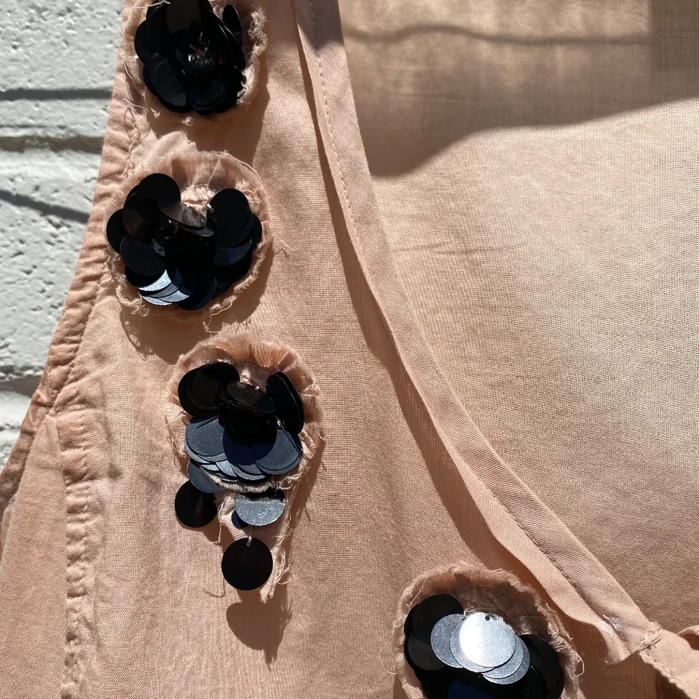 J. Crew v-neck tank top black beaded flower pink size 6