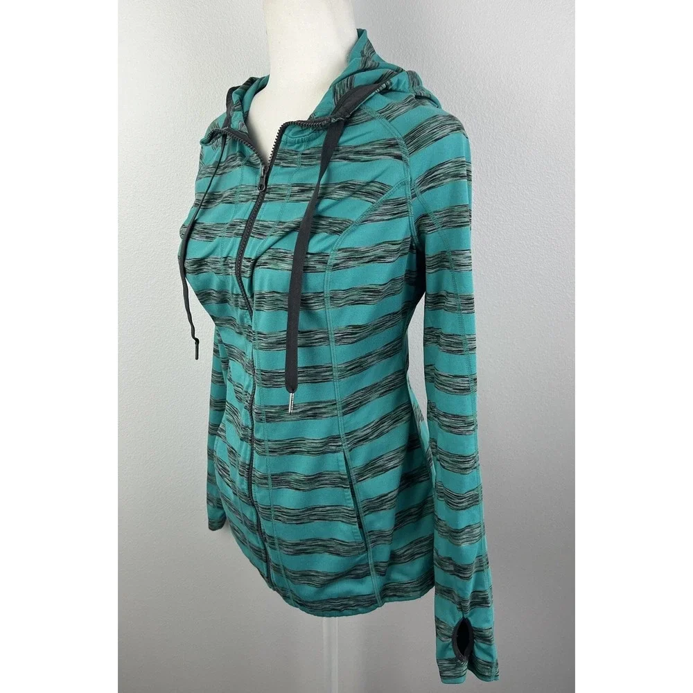lukka size large
