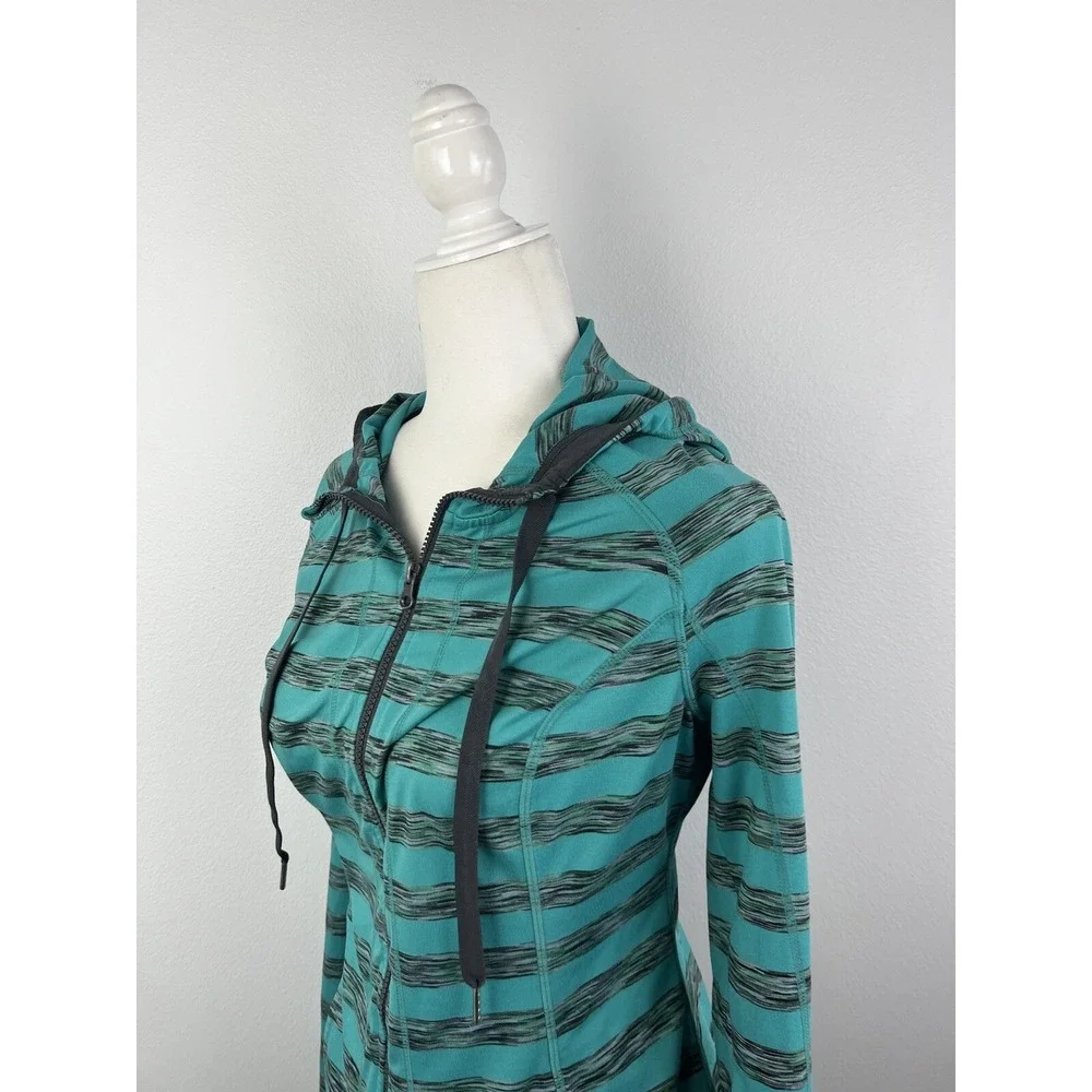 lukka size large
