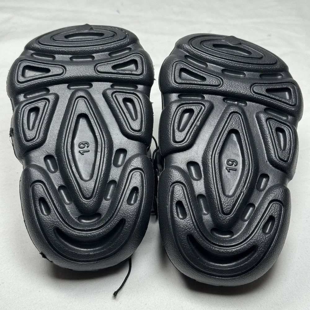 Cape Clogs brand new