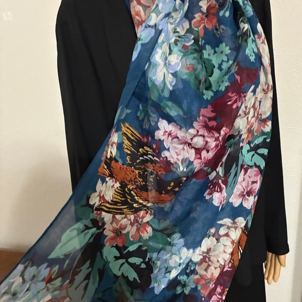 N/A elegant navy