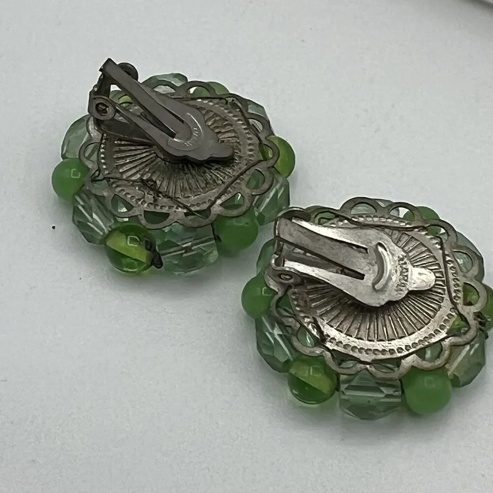 Vtg Lime Green Beaded Button Earrings Clip On Jadeite 1