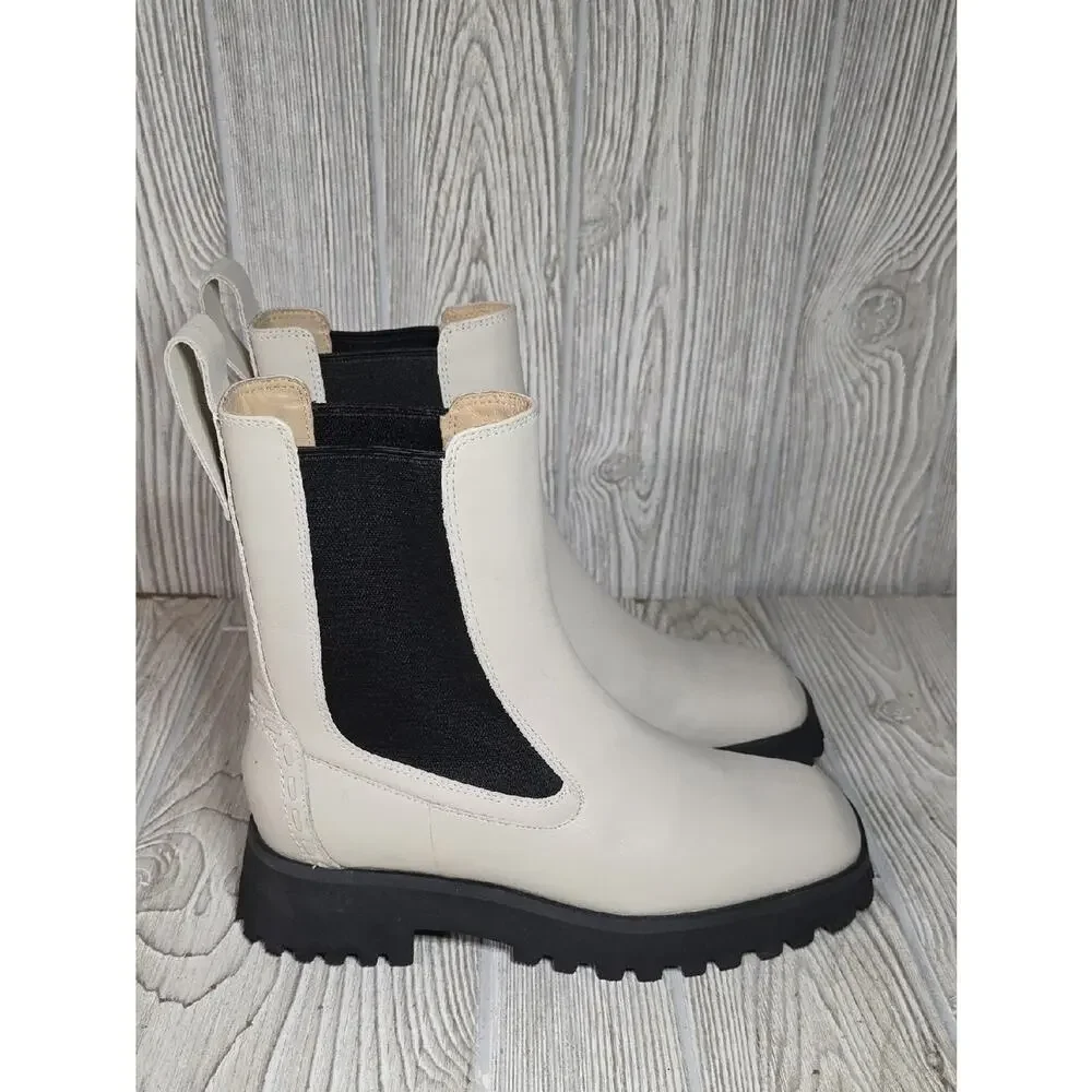 Clarks pre owned