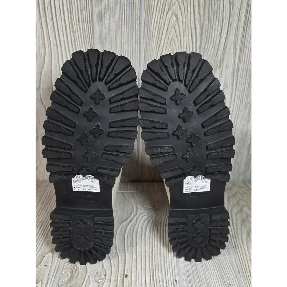 Clarks pre owned