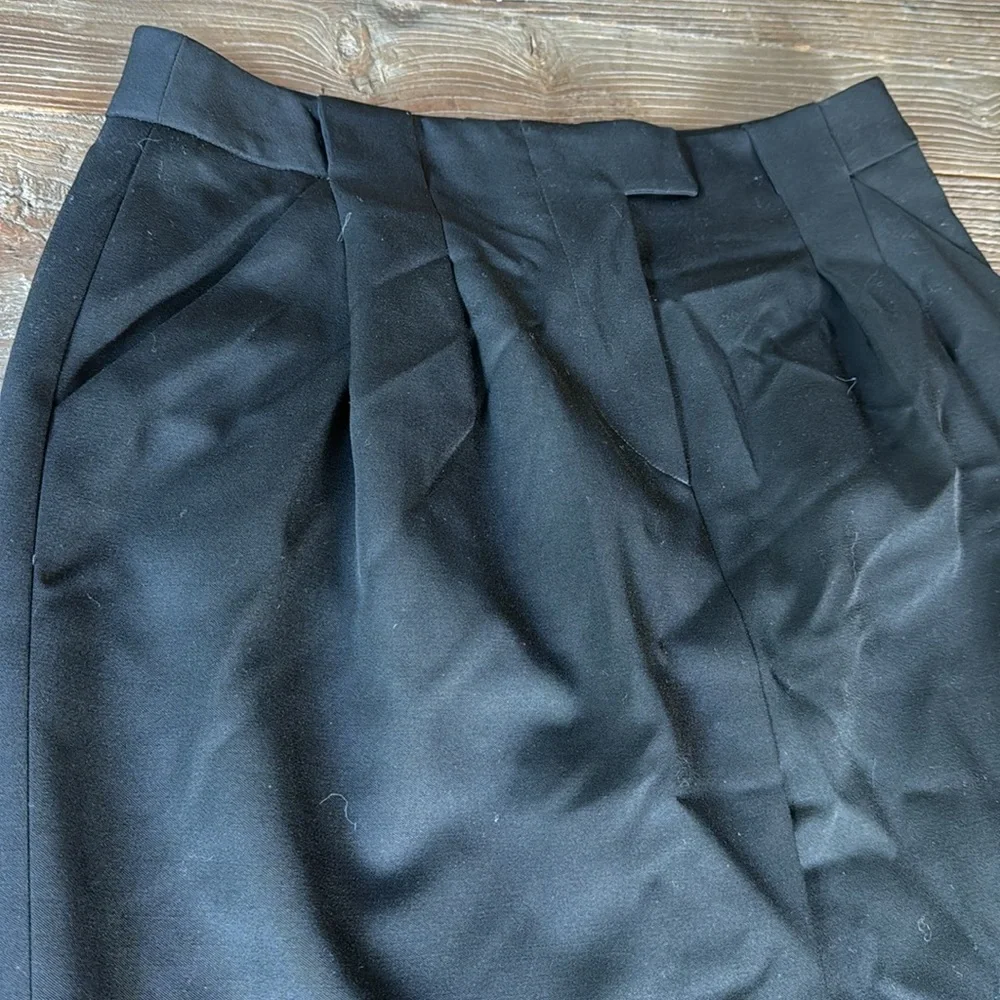 Giorgio‎ Armani wool midi length pencil skirt EUC size 42