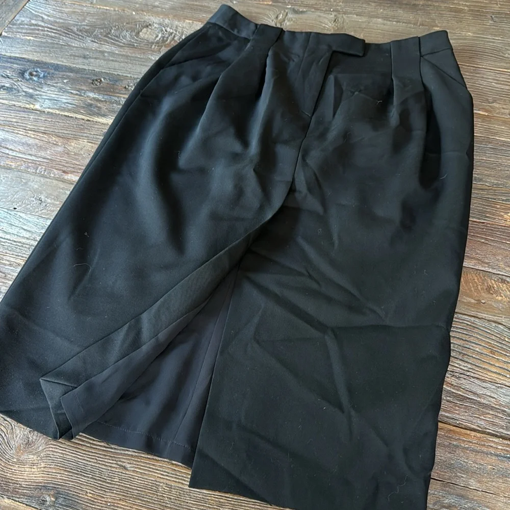 Giorgio‎ Armani wool midi length pencil skirt EUC size 42