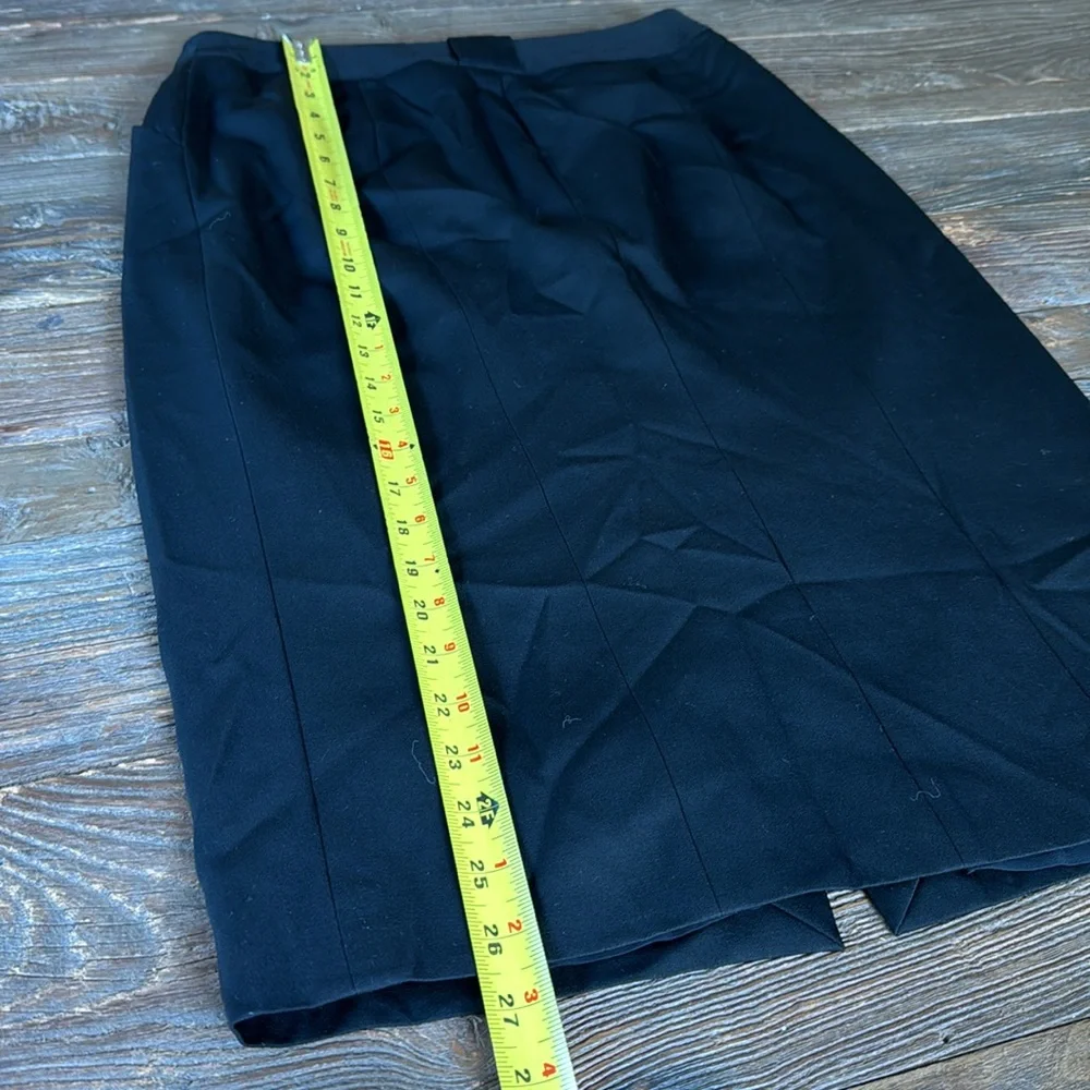 Giorgio‎ Armani wool midi length pencil skirt EUC size 42