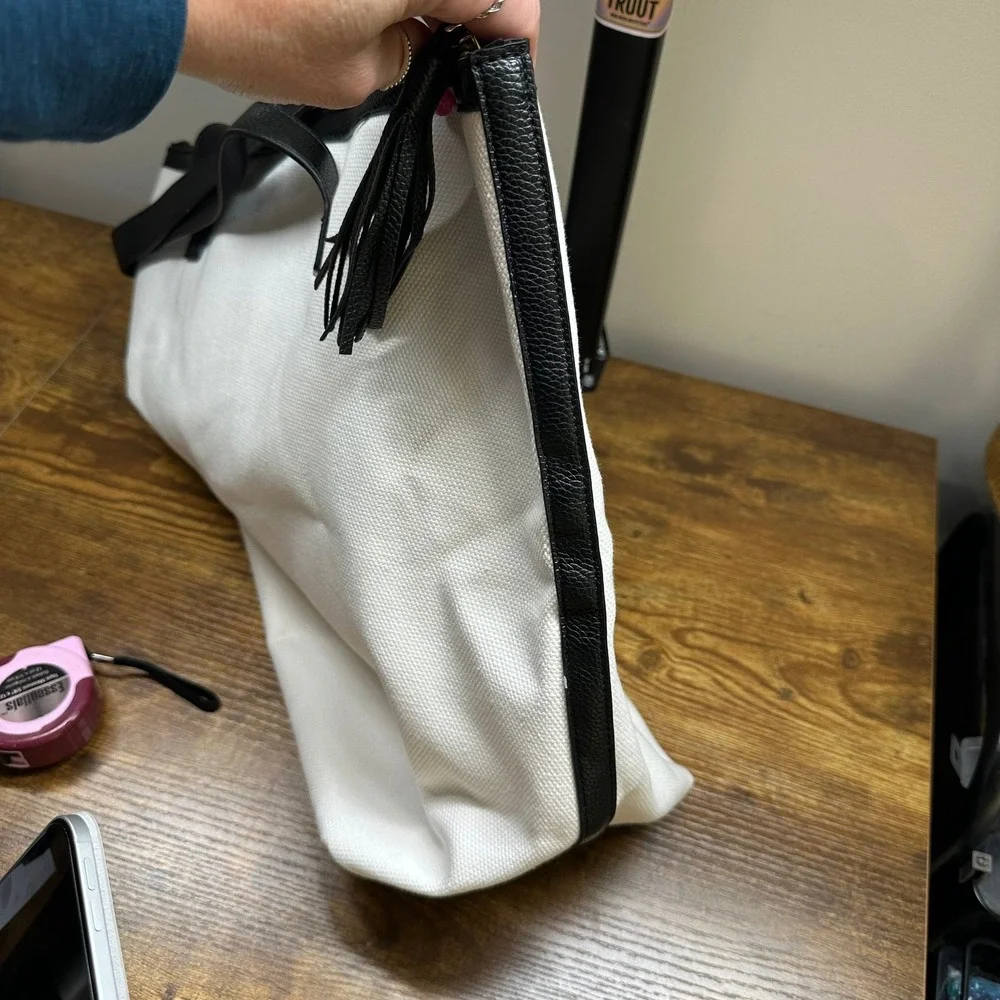 Walter‎ Baker Carly Bag Natural Canvas Black Trim Tassel Zip Tote BP231WTBWKNDR