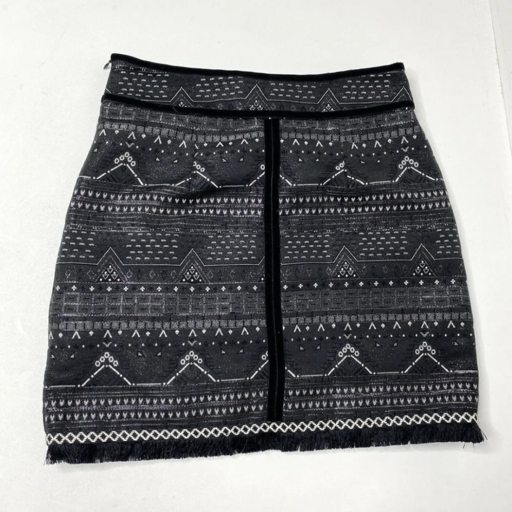 ESQUALO gorgeous fringed