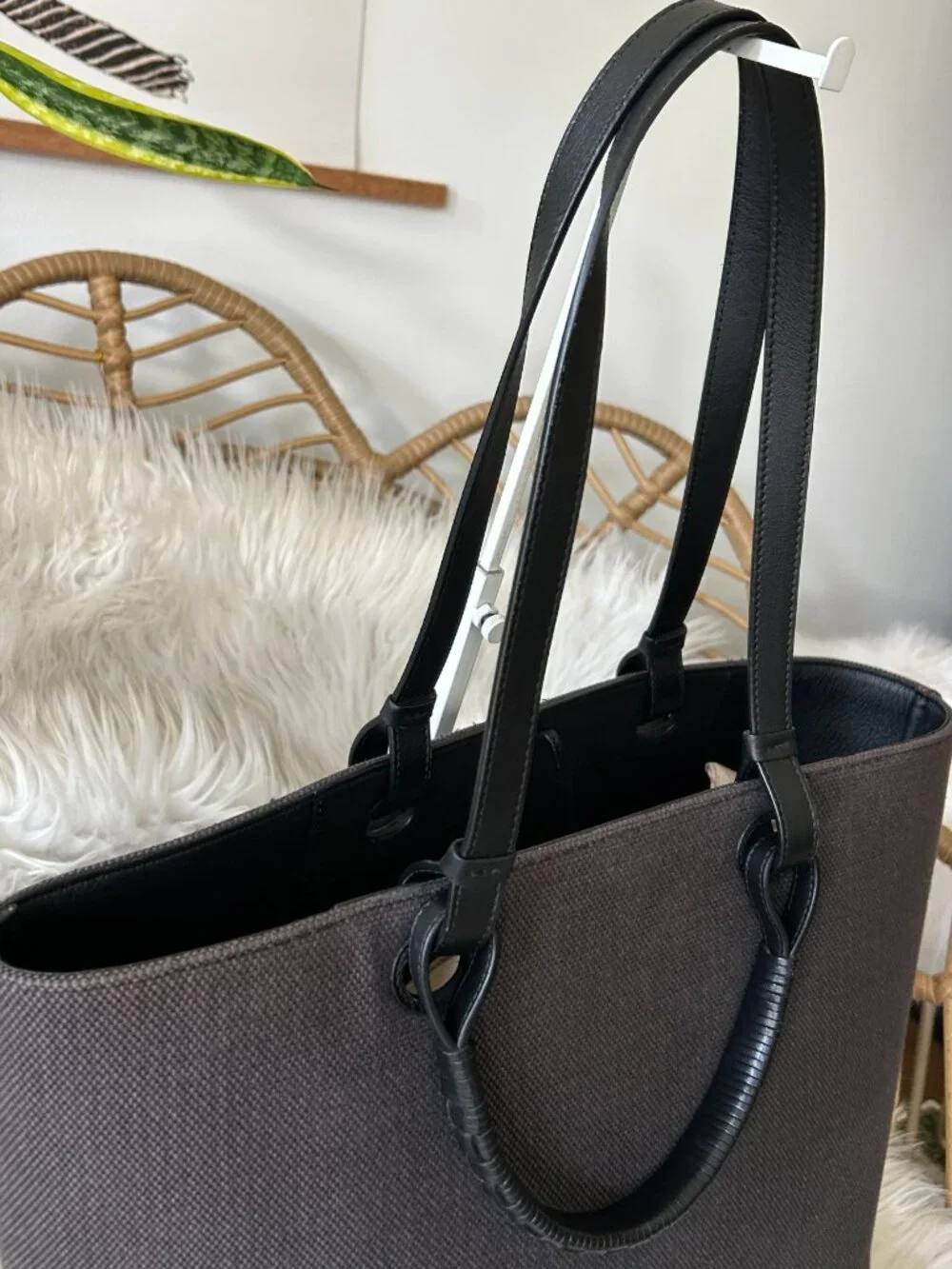 Loewe anagram tote