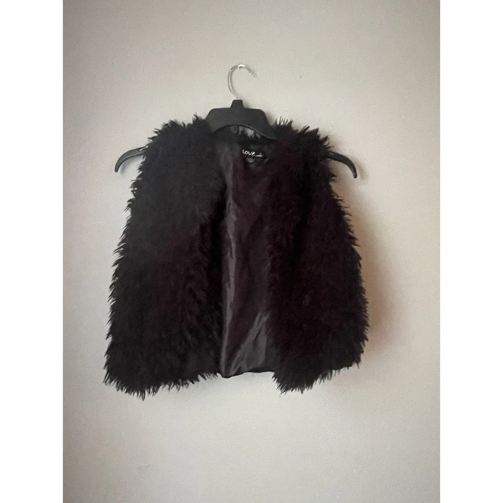 Love By Chesley Black Furry Shaggy Open Front Sweater Vest Womens‎ Size Small