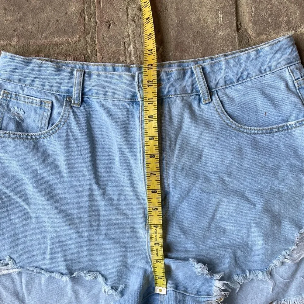 Cotton:On High Rise Ripped Five Pocket Light Wash Shorts Size 12