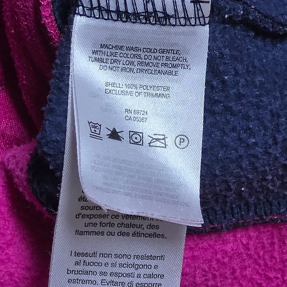 Columbia cozy up