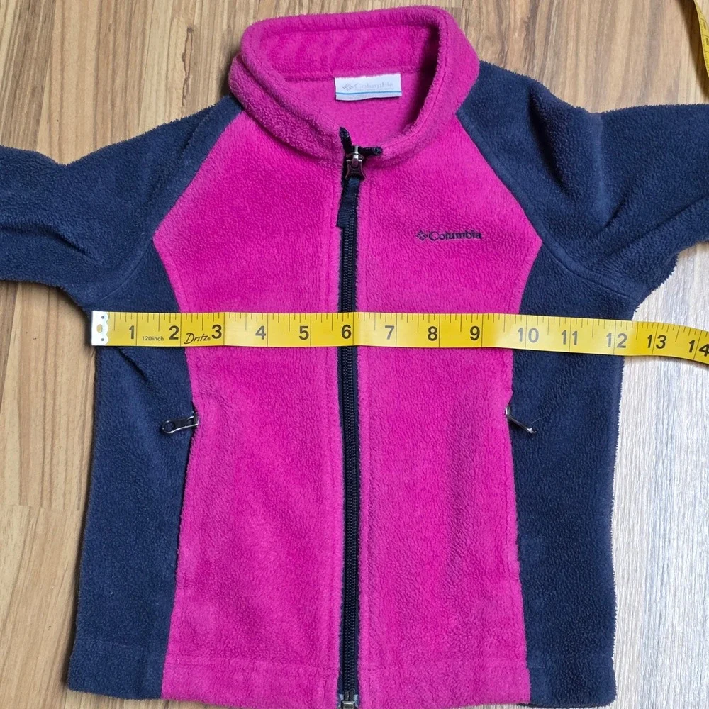 Columbia cozy up