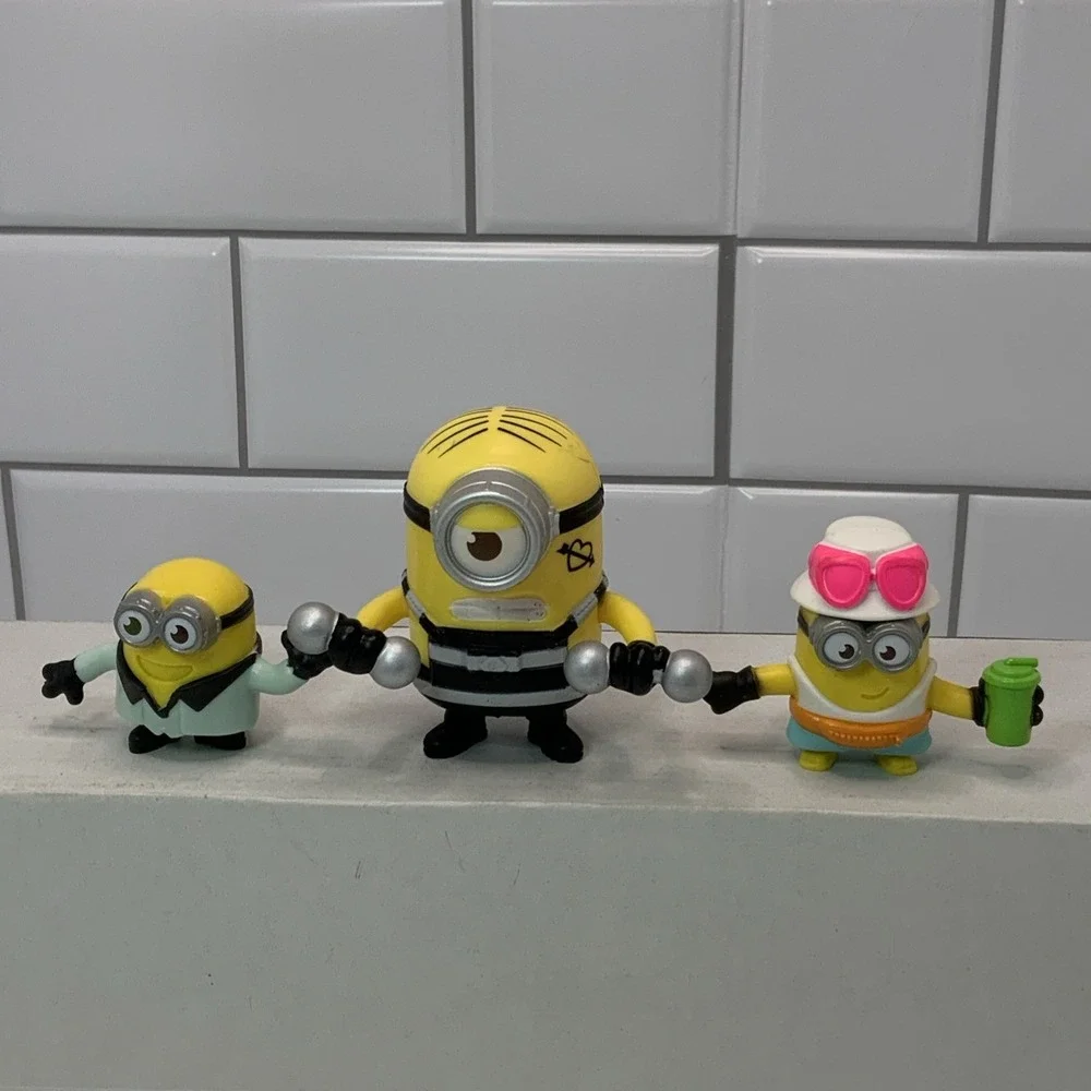 Minions Lot Plastic‎ Mcdonalds 3 Despicable ME Figures